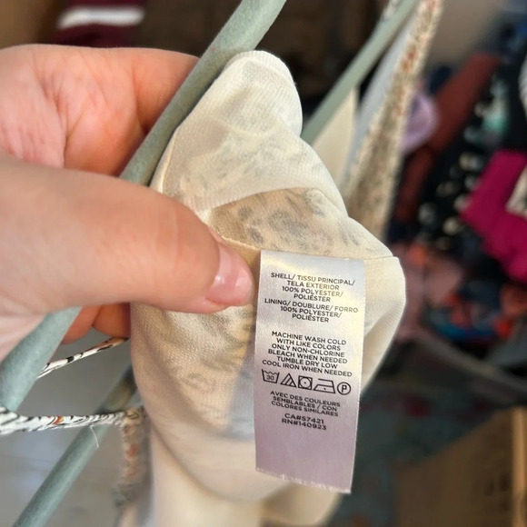 LOFT FLORAL FLOWY TANK - Picture 5 of 9